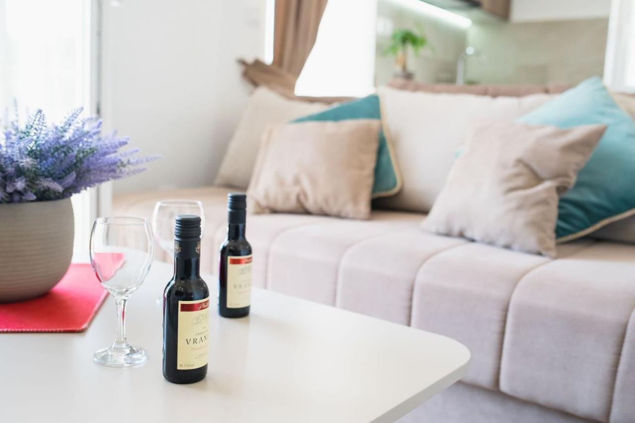 Petrovac Guest House S-Lux מראה חיצוני תמונה