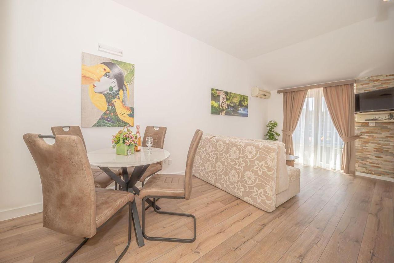 Petrovac Guest House S-Lux מראה חיצוני תמונה