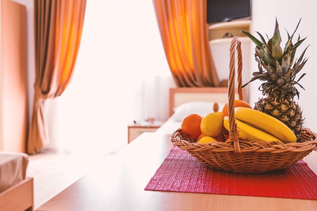 Petrovac Guest House S-Lux מראה חיצוני תמונה