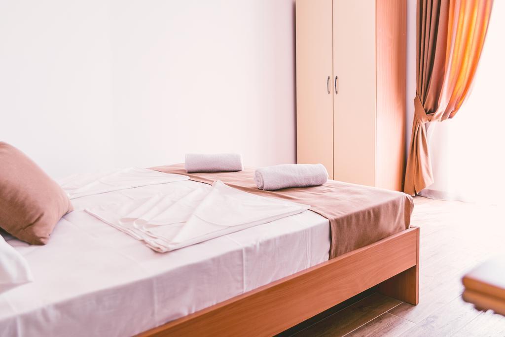 Petrovac Guest House S-Lux מראה חיצוני תמונה