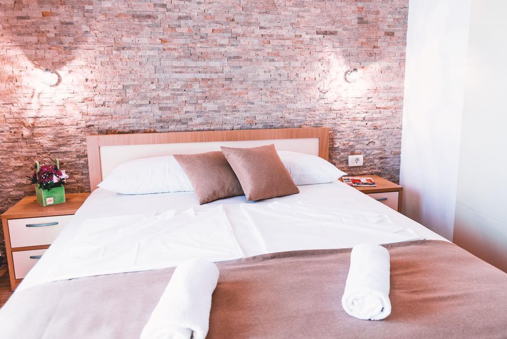 Petrovac Guest House S-Lux מראה חיצוני תמונה